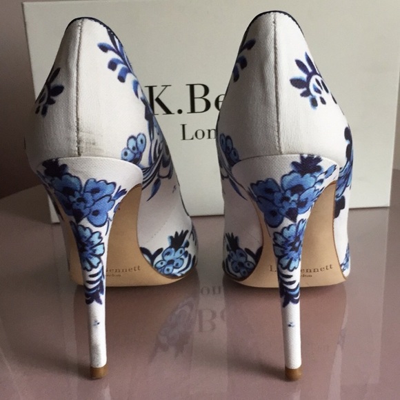 LK Bennett Flora Blue & White Floral Pumps - 10 - Picture 3 of 4
